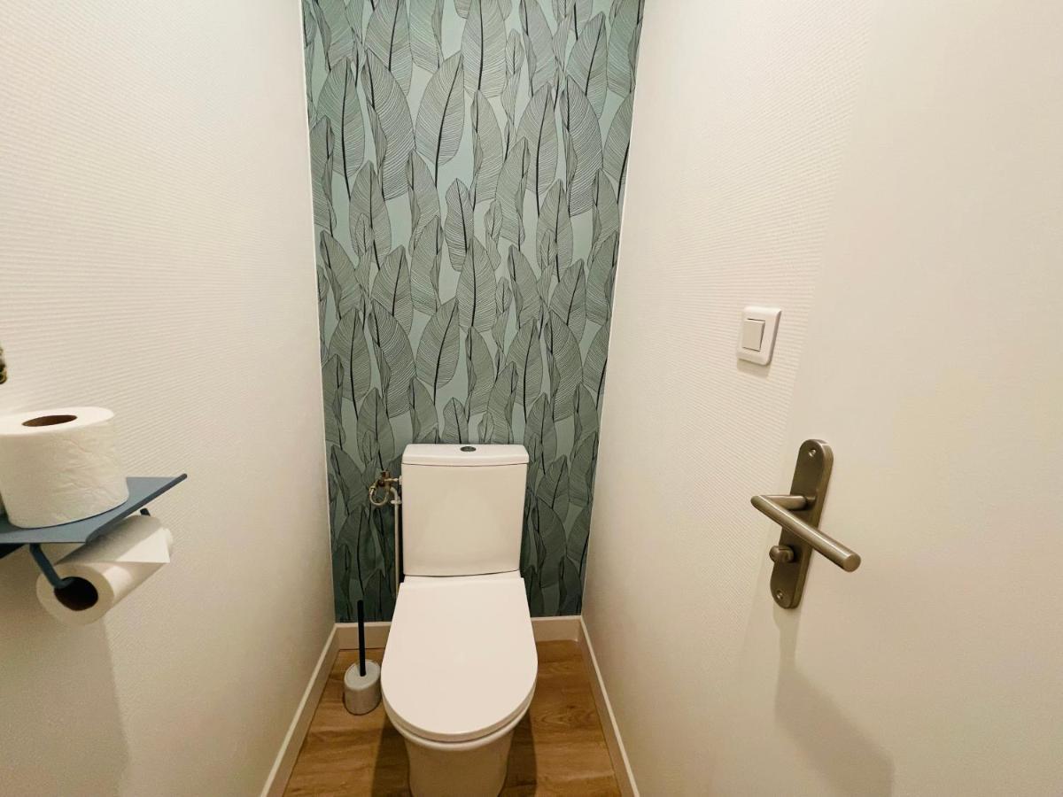 Appartement Avec Cour Privee Saint-Jean-dʼAngély Extérieur photo